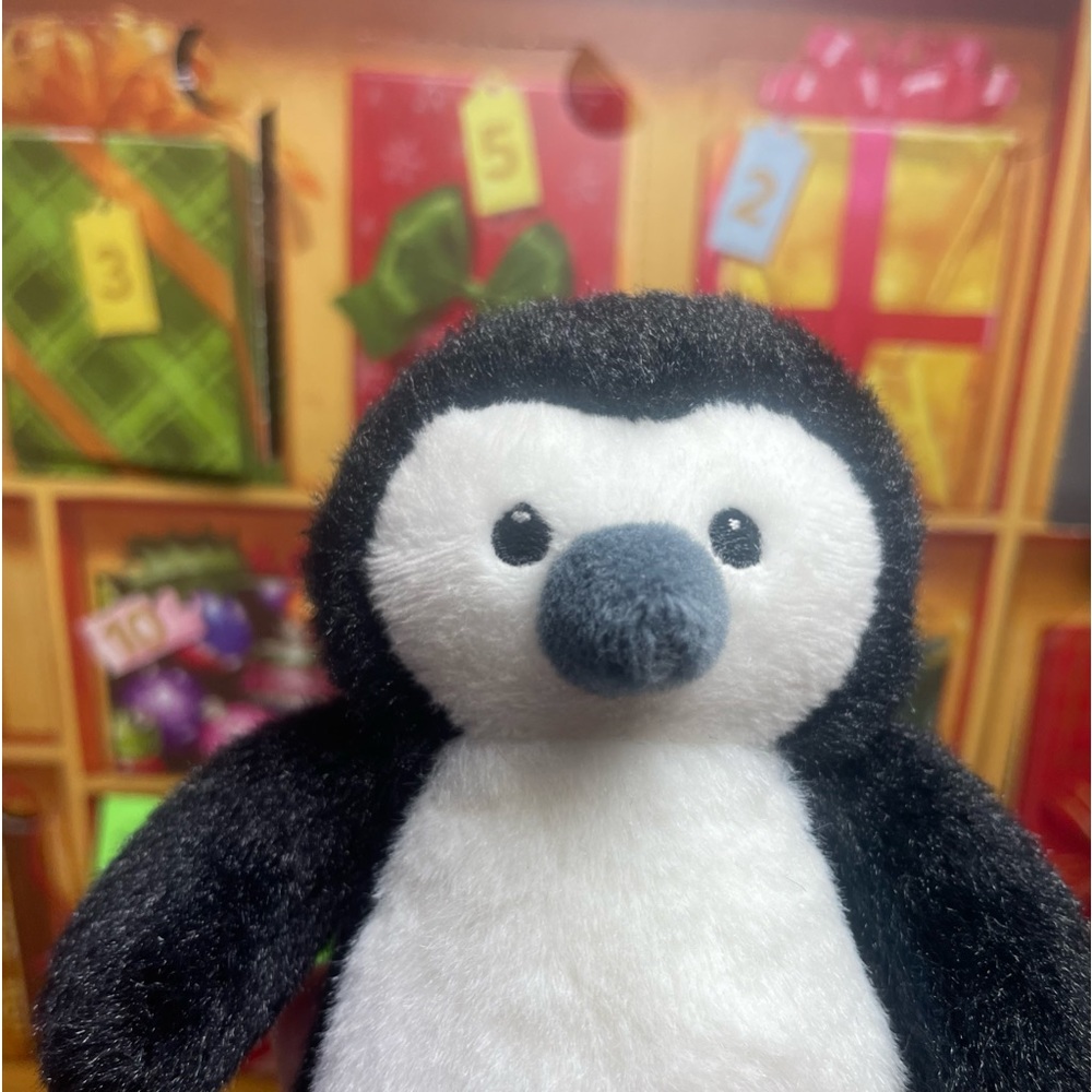 1 BRAND NEW GUND MINI PUFFER  PLUSH PENGUIN ORNAMENT TOY APPROX 4” PRICE FIRM